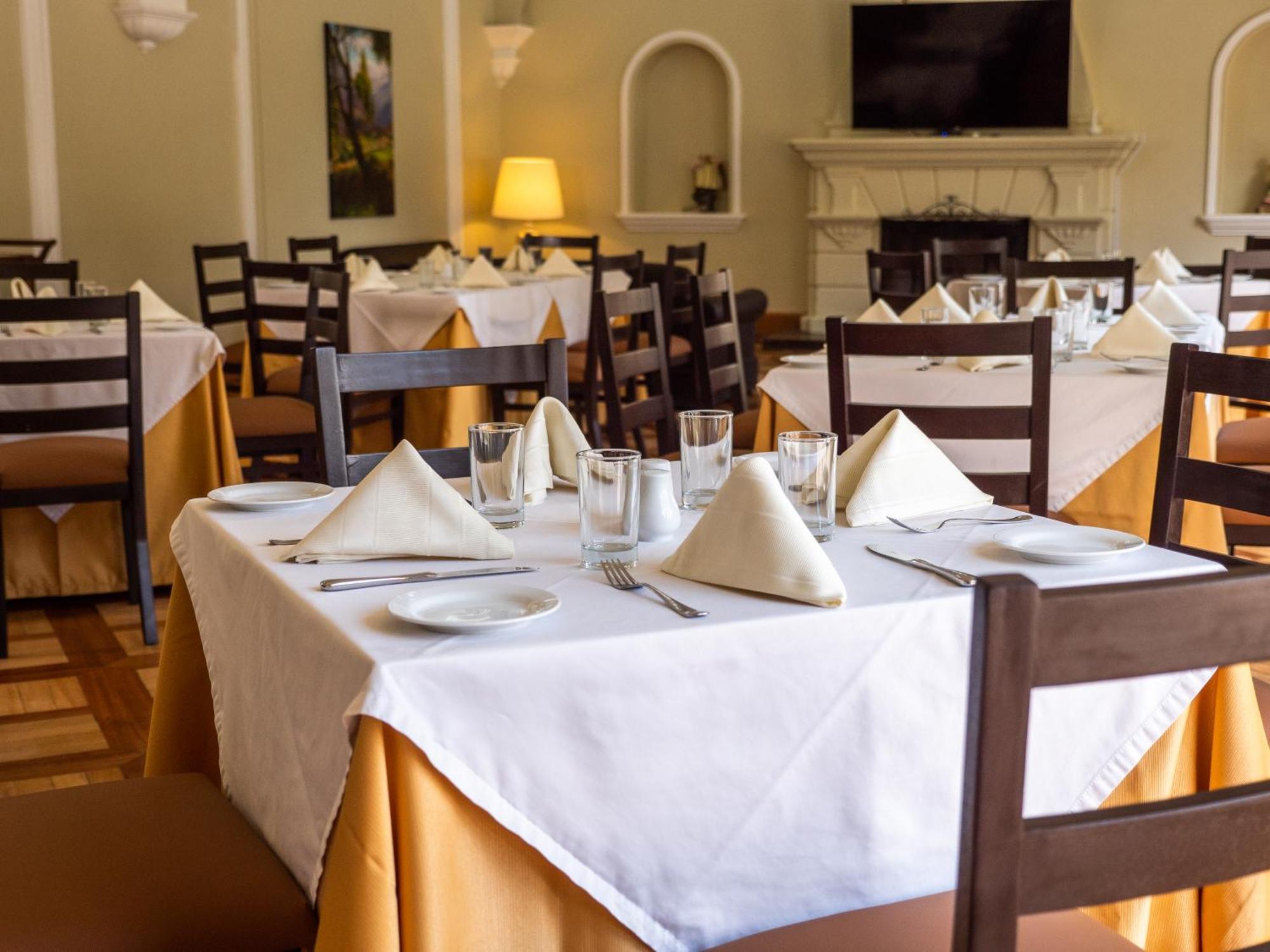 Lp Los Portales Hotel Тарма Екстер'єр фото