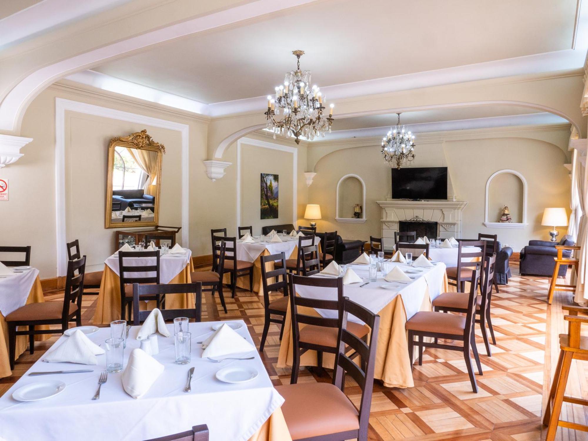 Lp Los Portales Hotel Тарма Екстер'єр фото