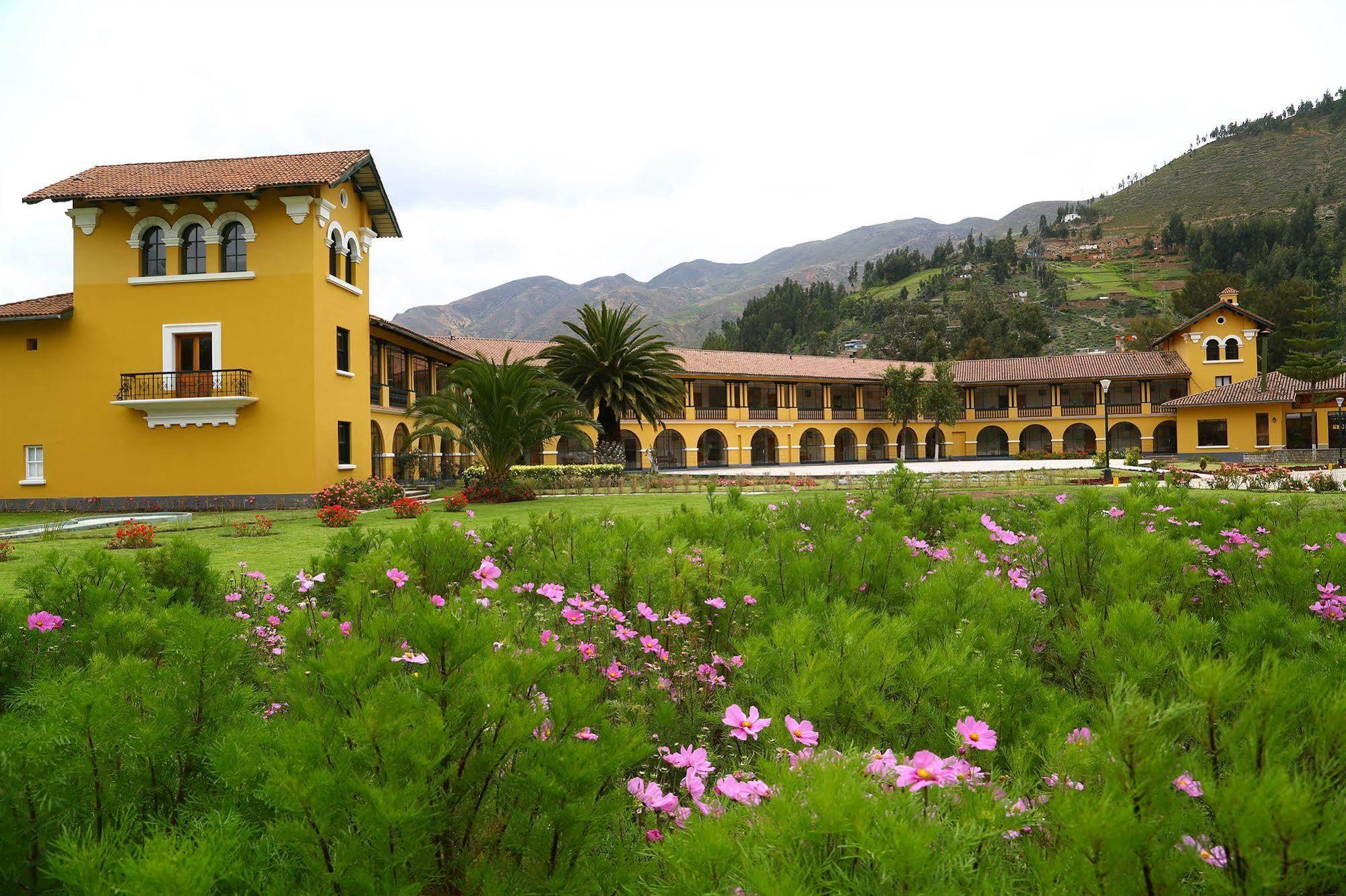 Lp Los Portales Hotel Тарма Екстер'єр фото