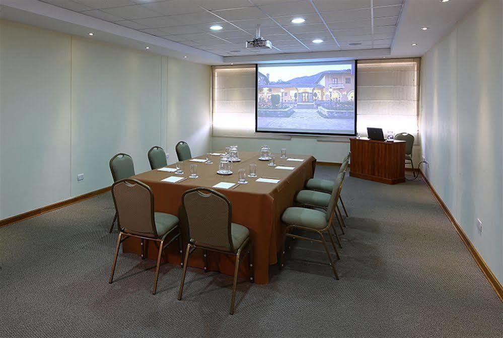 Lp Los Portales Hotel Тарма Екстер'єр фото