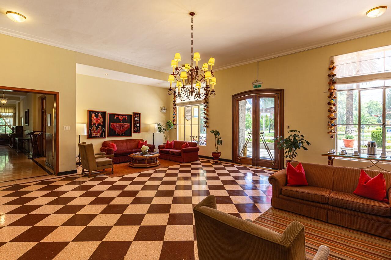 Lp Los Portales Hotel Тарма Екстер'єр фото