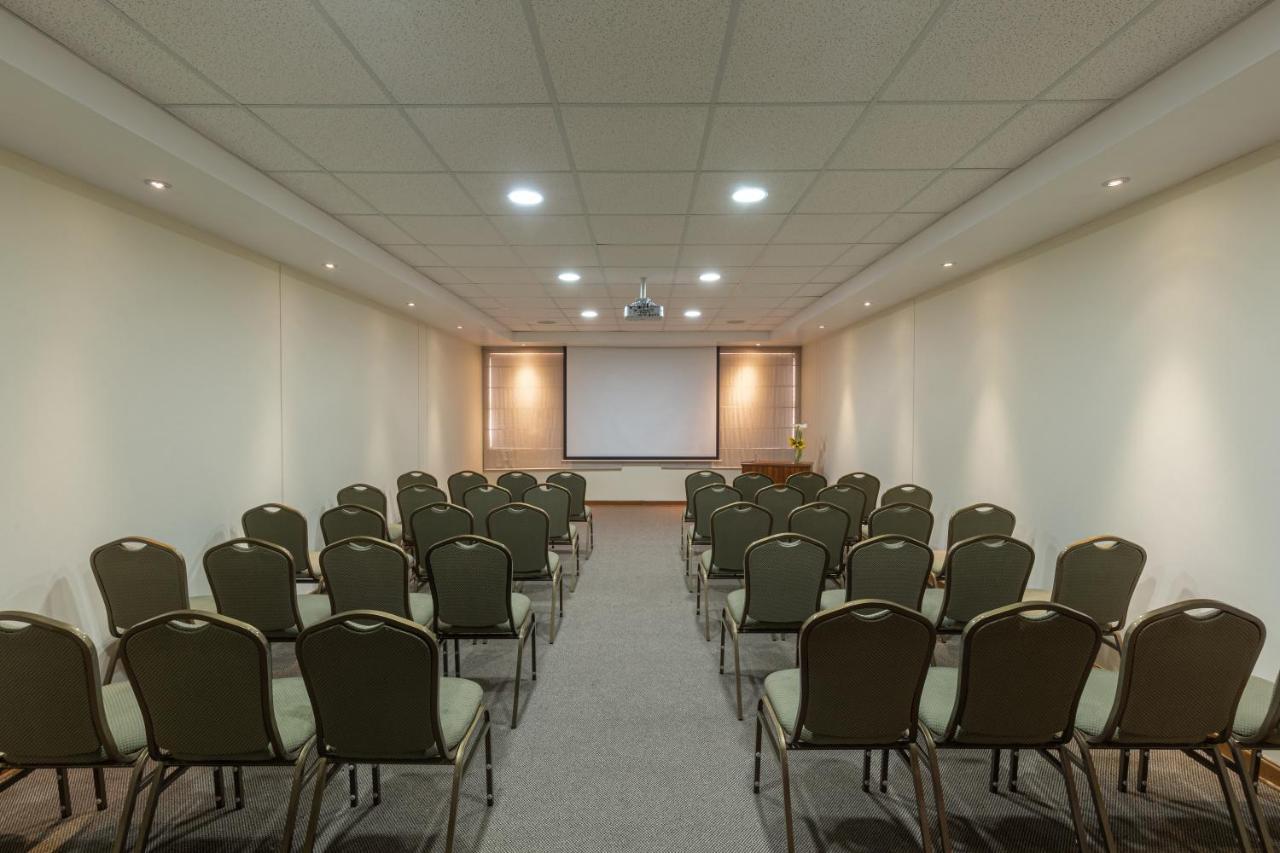 Lp Los Portales Hotel Тарма Екстер'єр фото